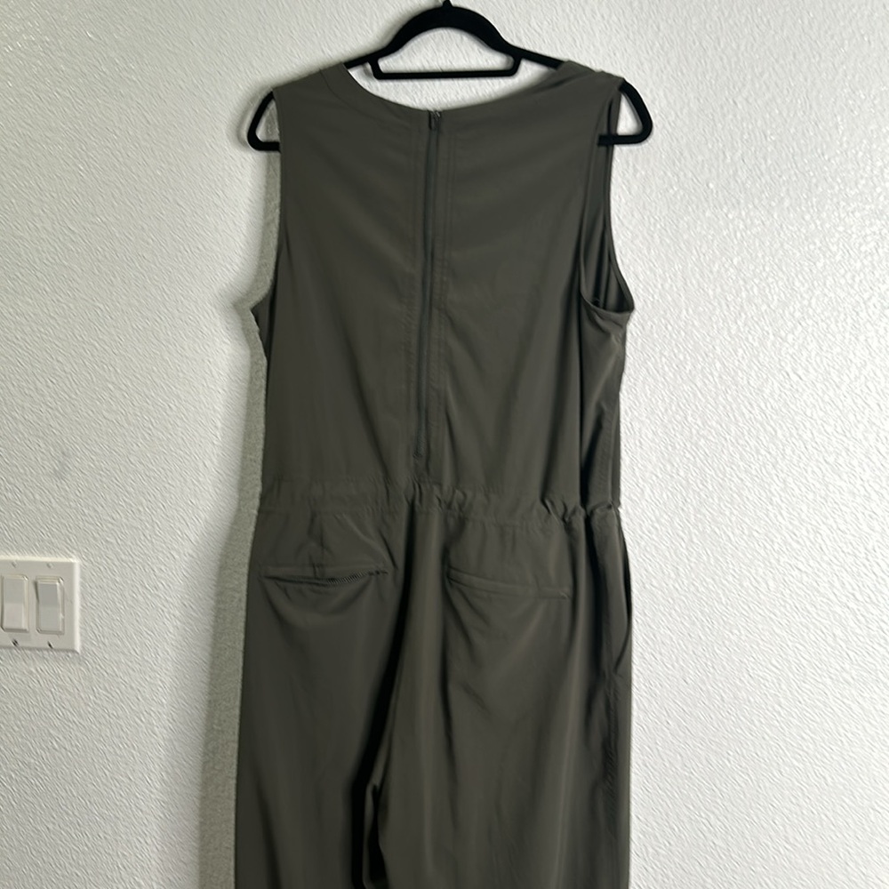 Athleta Topanga wide leg jumpsuit olive green size L Y neck - Picture 9 of 14